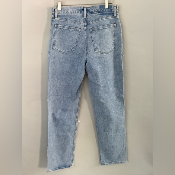 Abercrombie & Fitch 90s Ultra High Rise
Straight Jeans - 30L - Picture 4 of 6